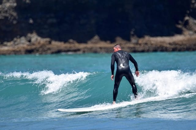 Surf Lesson at Piha Beach